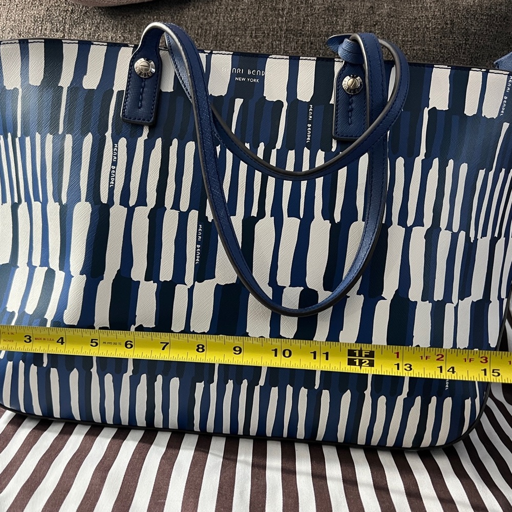 Blue and white watercolor Henri Bendel Tote - Picture 3 of 5
